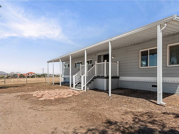 2nd image of 28736 Warren Rd