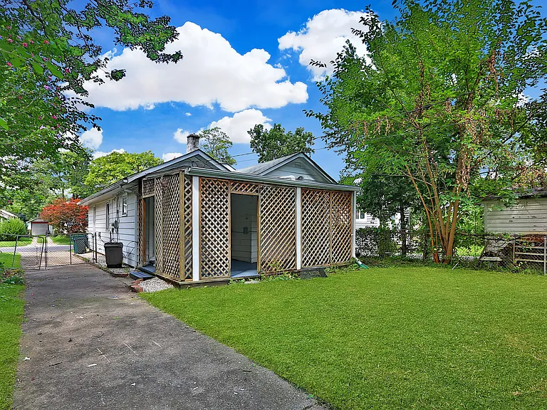3226 Grayson St — Photo 10