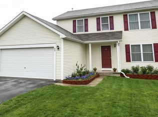 60 Doncaster Trl, West Henrietta, NY 14586