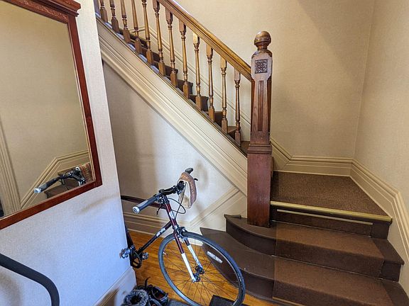 Entry way