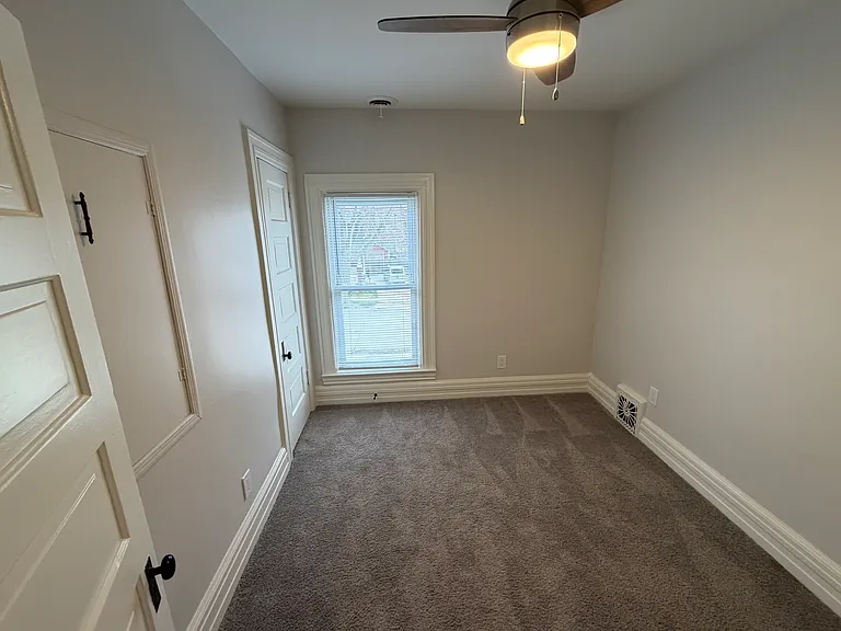 139 Gallup St — Photo 30