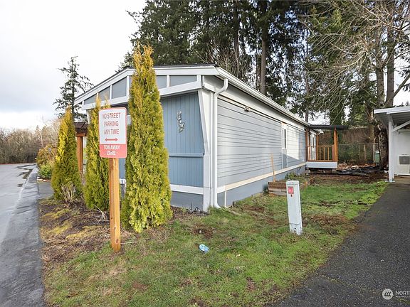 3rd image of 3928 21st Avenue SE #78