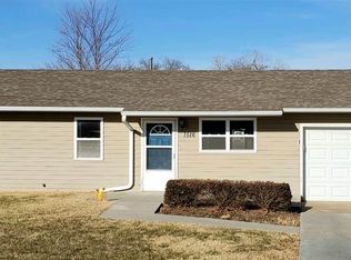 1516 E 8th Ave, Hutchinson, KS 67501