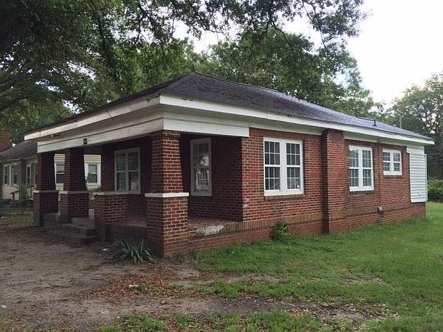 1st image of 114 Scruggs Ave