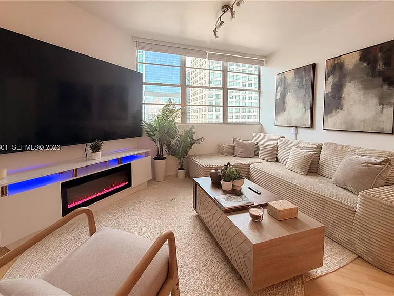 825 Brickell Bay Dr #2050 — Photo 5