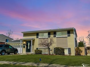 31872 Lafler Dr, Rockwood, MI