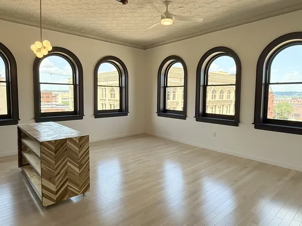 799 Main St #401, Dubuque, IA 52001