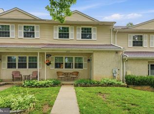 292 Carlyn Ct, Downingtown, PA 19335