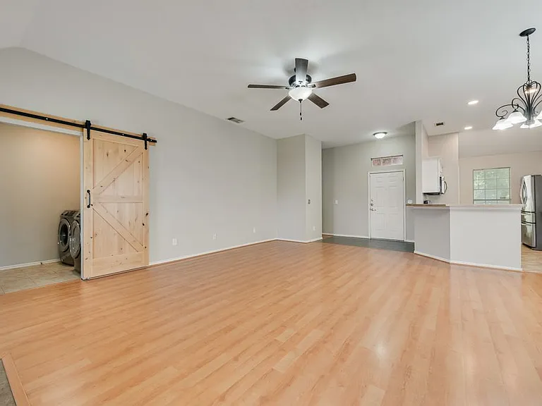 7581 Lancelot Rd — Photo 9
