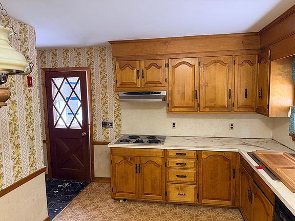 4th image of 8 Molloy Rd