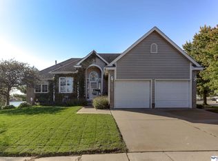 2201 Deerfield Ave, Fremont, NE 68025