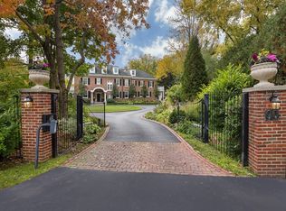 90 Locust Rd, Winnetka, IL 60093