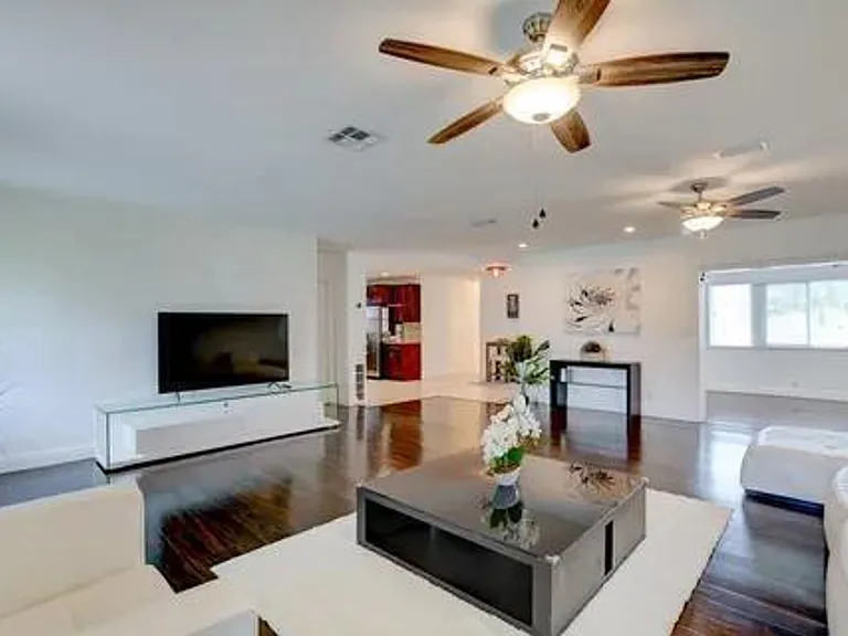3170 NW 68th Ct #3170 — Photo 16