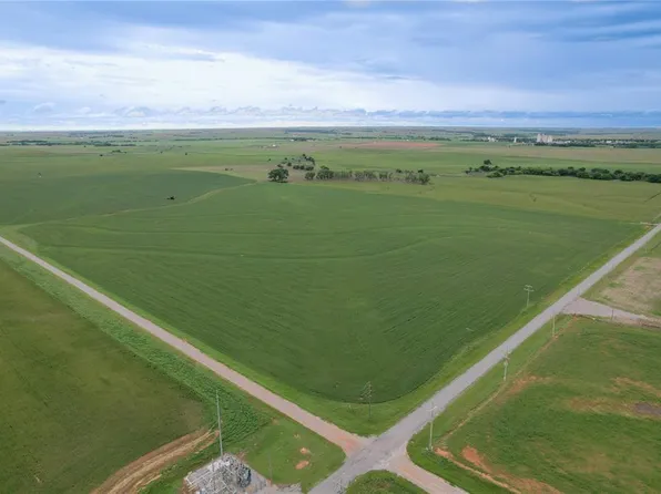 E1120 & N 2260th Rd, Bessie, OK 73622