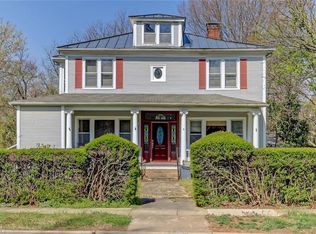 704 S Main St, Reidsville, NC 27320