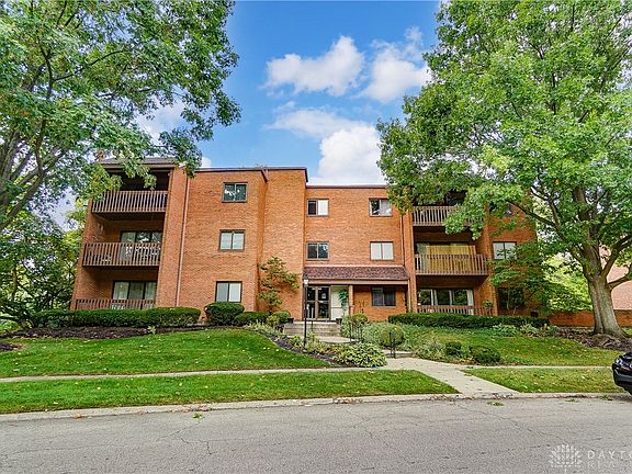 4th image of 3285 Southdale Dr APT 3
