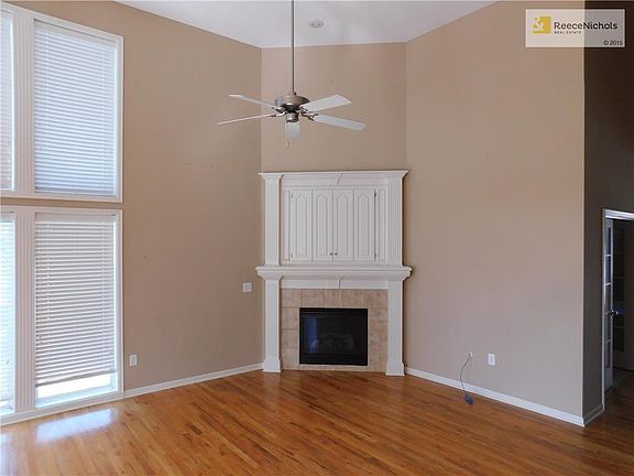 3rd image of 9021 N Walrond Ave