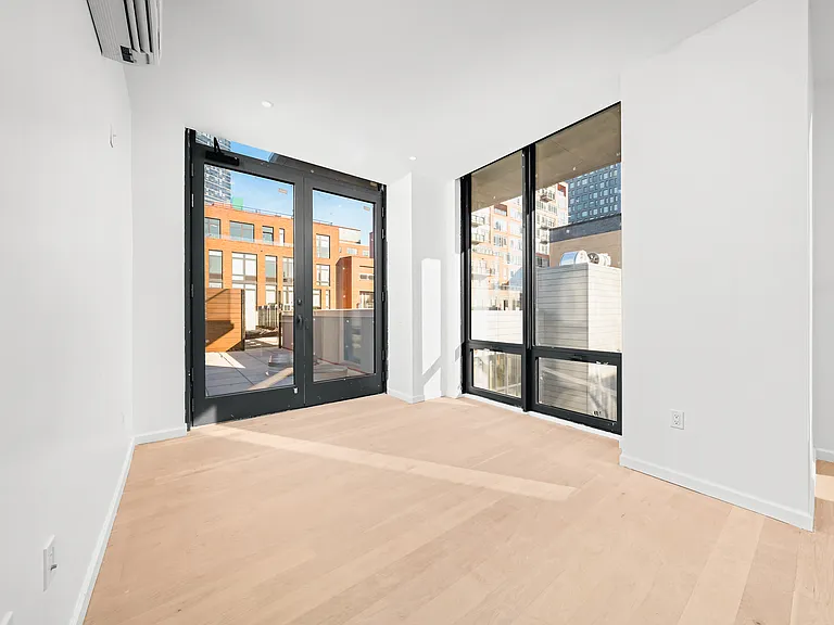 41-15 24th St #801 — Photo 4
