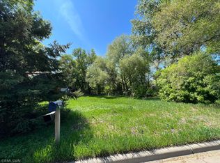 10660 Goldenrod St NW, Coon Rapids, MN 55448