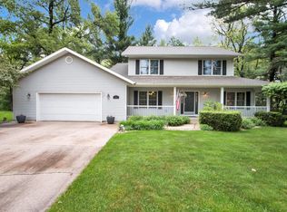 2421 Shadowview Cir, Plover, WI 54467