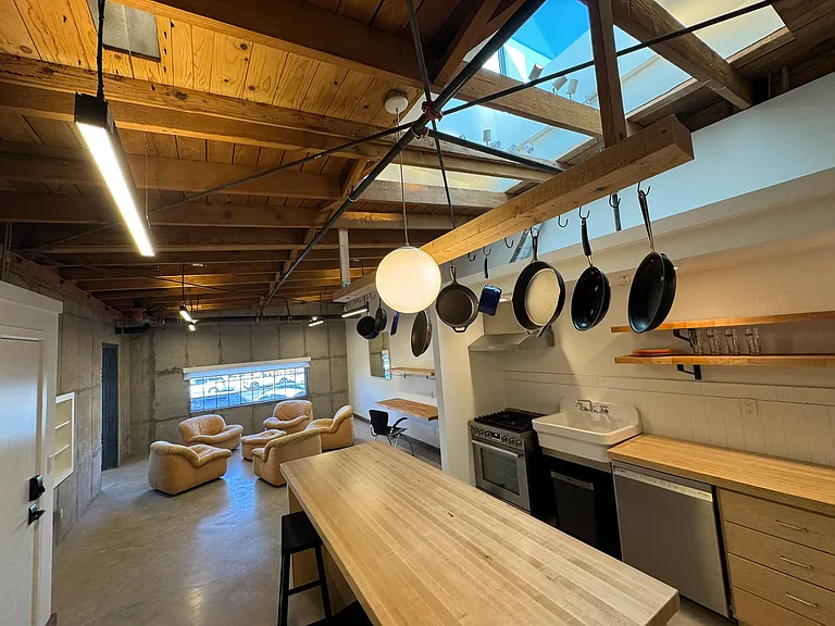 330 W Bonita Ave #4 — Photo 7