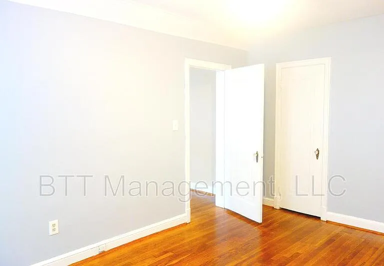 8409 Greenwood Ave #1 — Photo 14