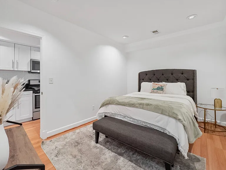 1304 Adams St NE #102 — Photo 2