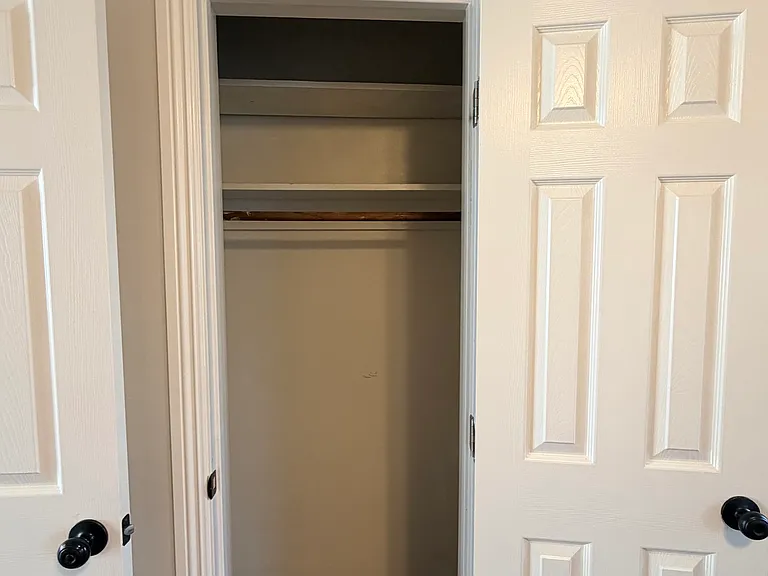 Middle Room Closet 2