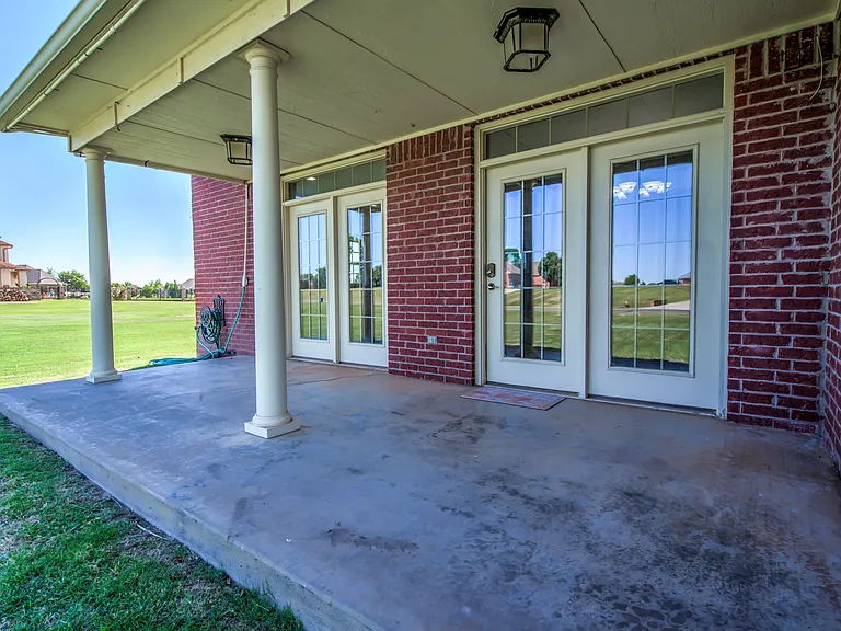 22525 Lindy Ter — Photo 90
