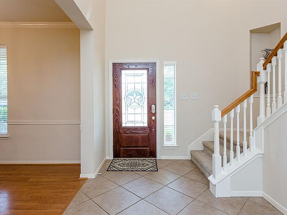 4th image of 2114 Banfield Ct
