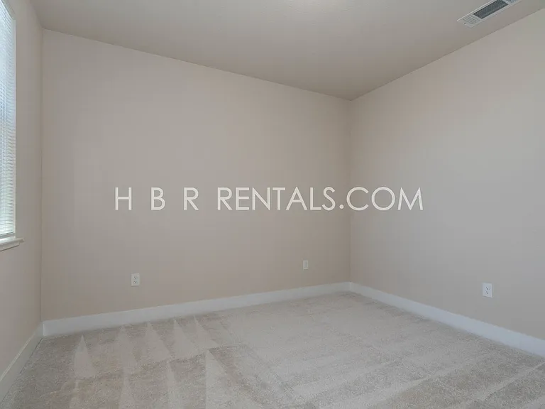 2534 Ottawa Ave — Photo 27