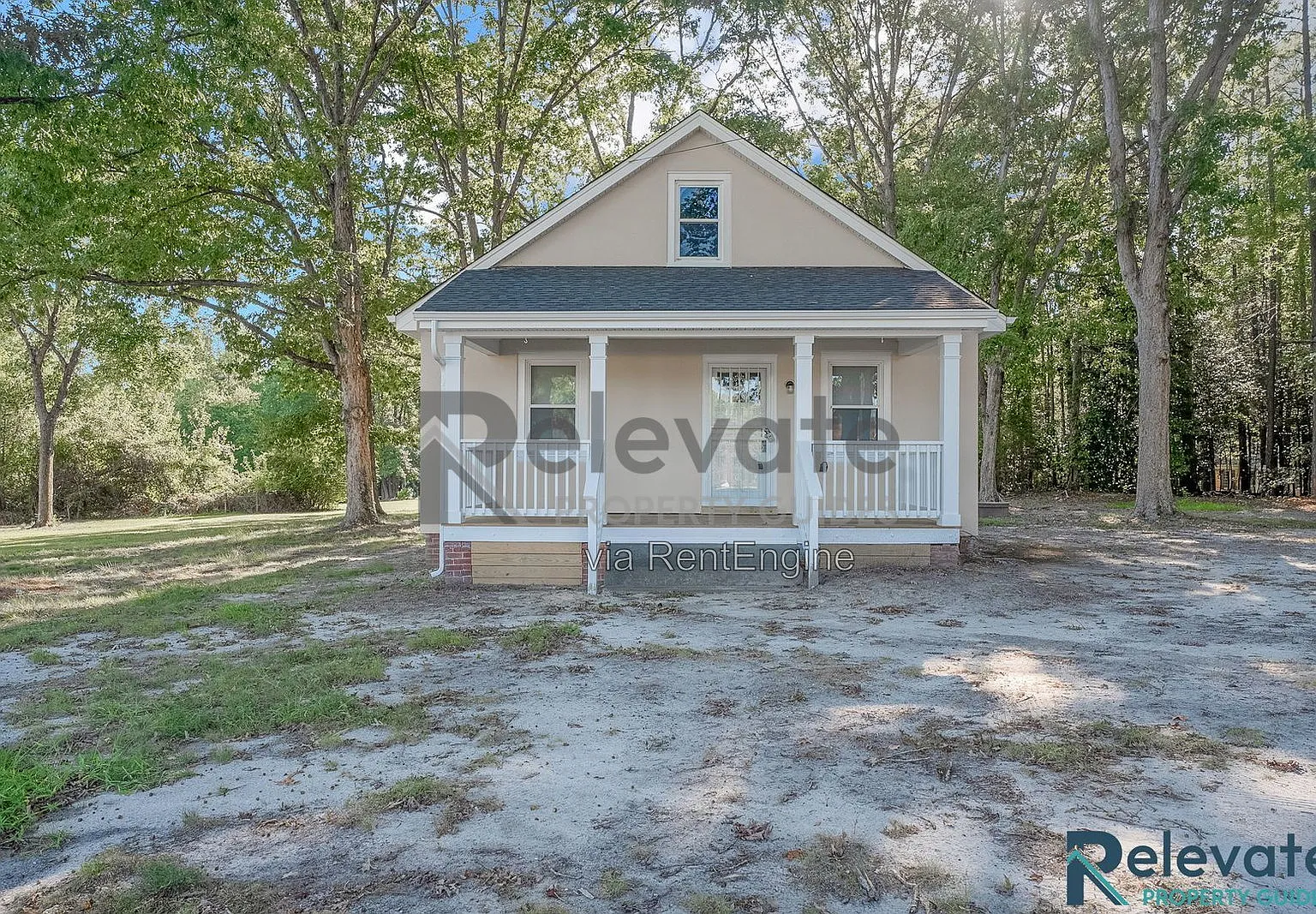 2 bed, 1.0 bath, 820 sqft, $1,520 — Photo 1