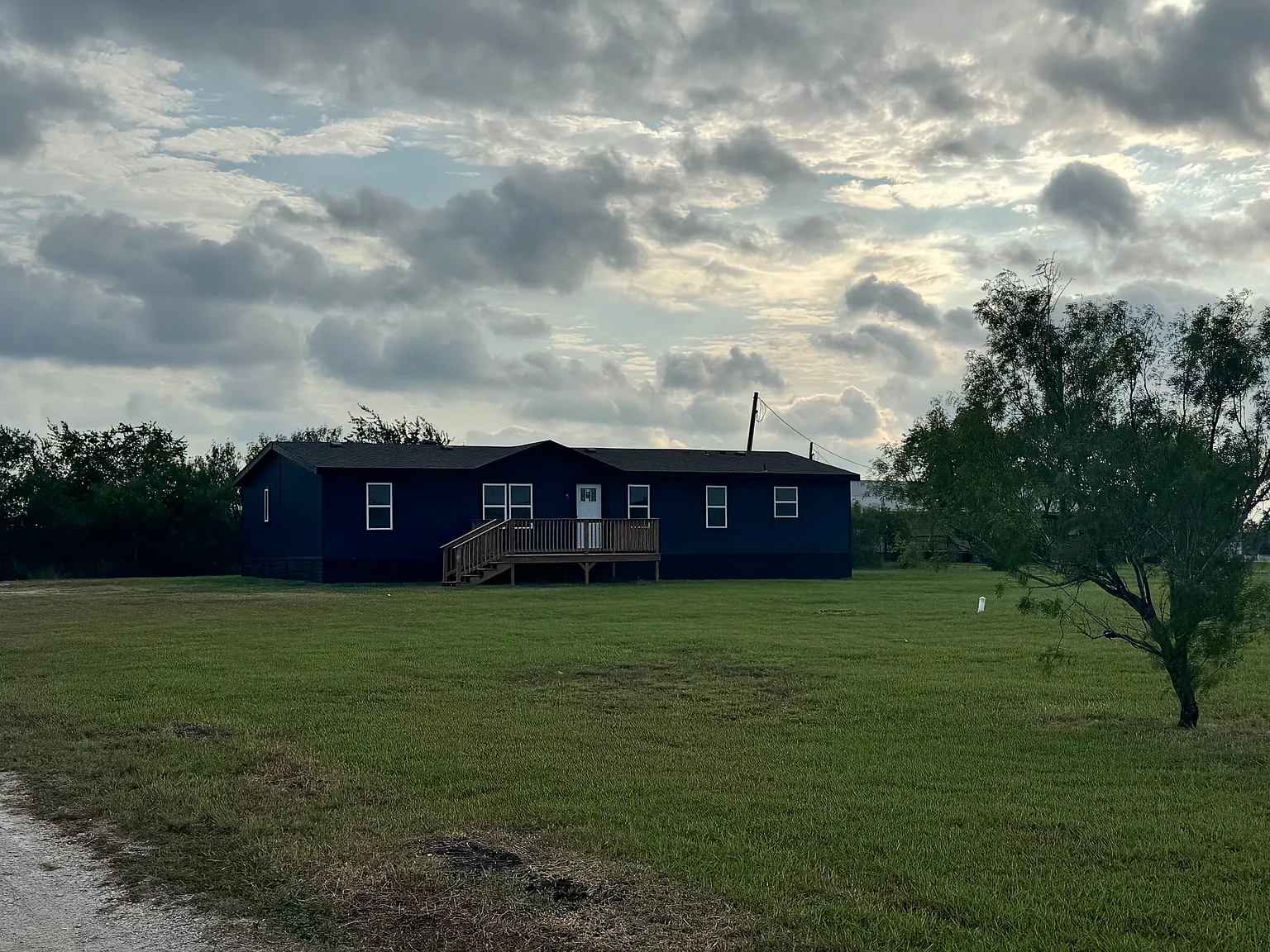 3 bed, 1680 sqft, $2,100 — Photo 1
