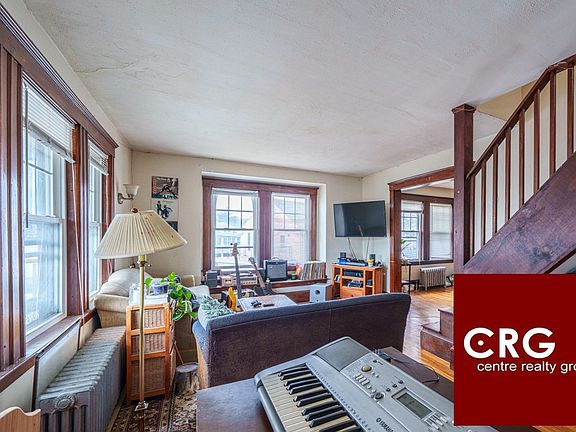 4th image of 8 Niles St #1D