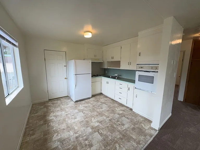 4136-4142 Walnut St — Photo 3