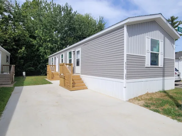 6732 Rustic Ct #200, Indianapolis, IN 46236