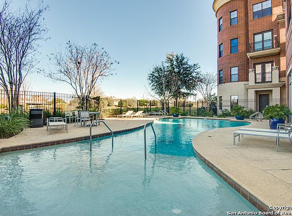 2nd image of 215 N Center APT 1401