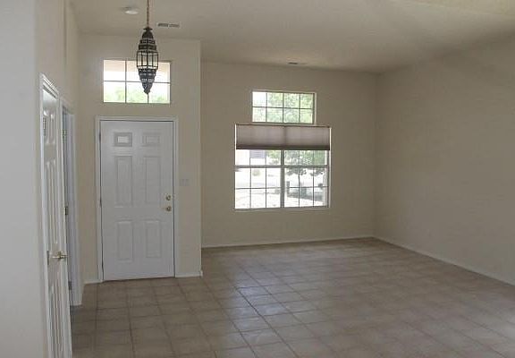 4th image of 8130 Camino Del Venado NW