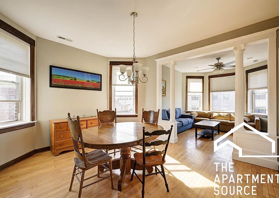 1st image of 2320 W Armitage Ave #2R