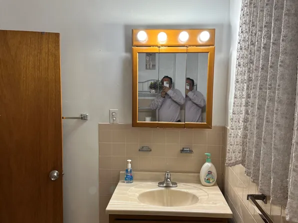 104 Central Ave #A, Jersey City, NJ 07306