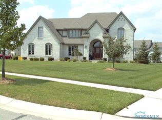 8662 Stone Post Rd, Sylvania, OH 43560