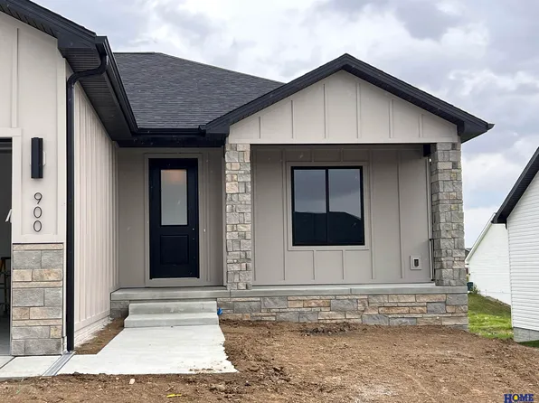 900 Middleton Ave, Lincoln, NE 68521