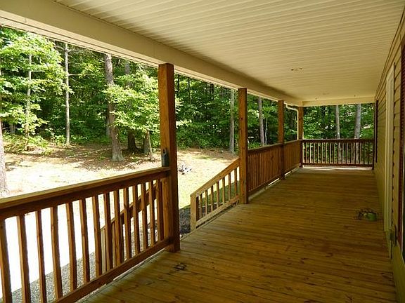 3rd image of 820 Claybanks Dr
