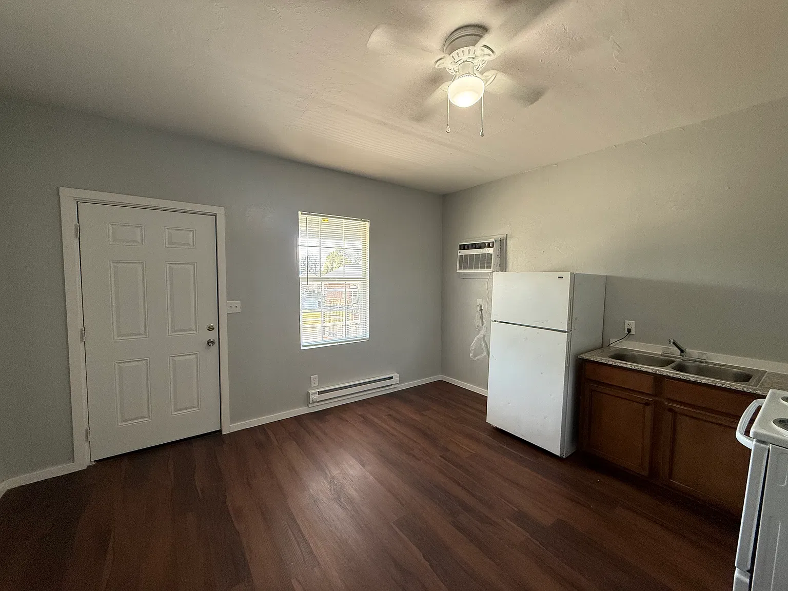 1407 NW 8th — Photo 4