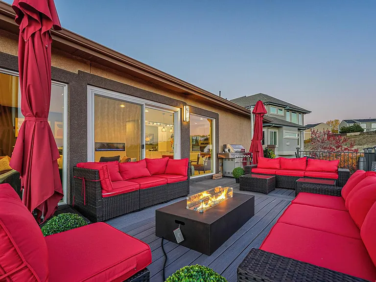 Perfect area to enjoy the outdoors on the balcony!