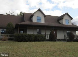 938 Needy Rd, Martinsburg, WV 25405