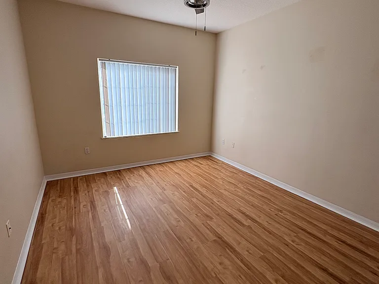 520 Florida Club Blvd #304 — Photo 8