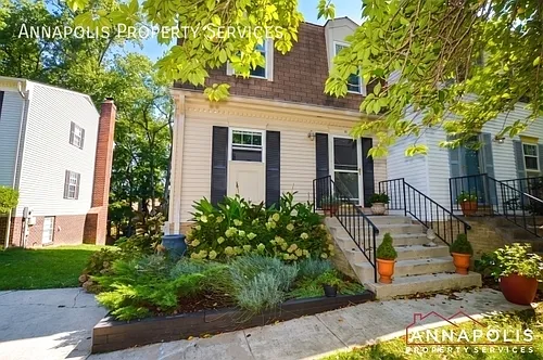 17 Mooring Point Ct Photo 1