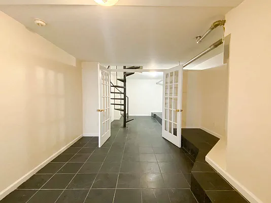 Rented by MAPT Residential LLC | media 6