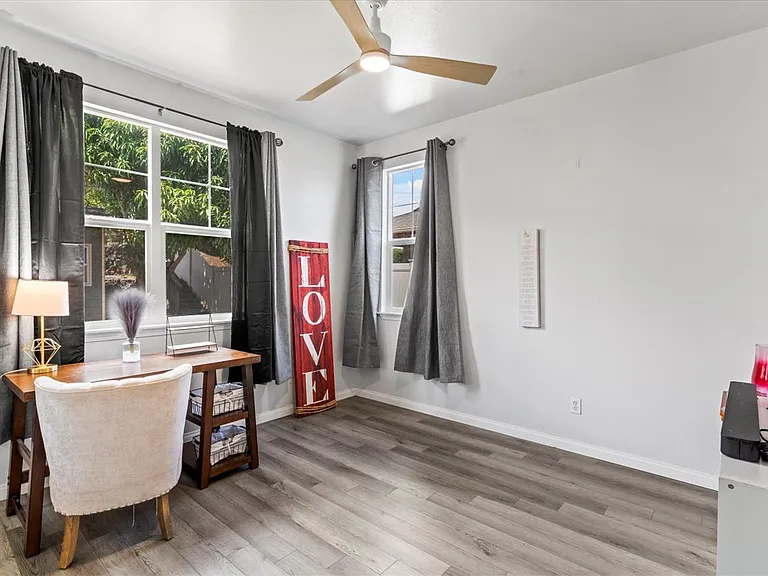 650 Komo Ohia St — Photo 28